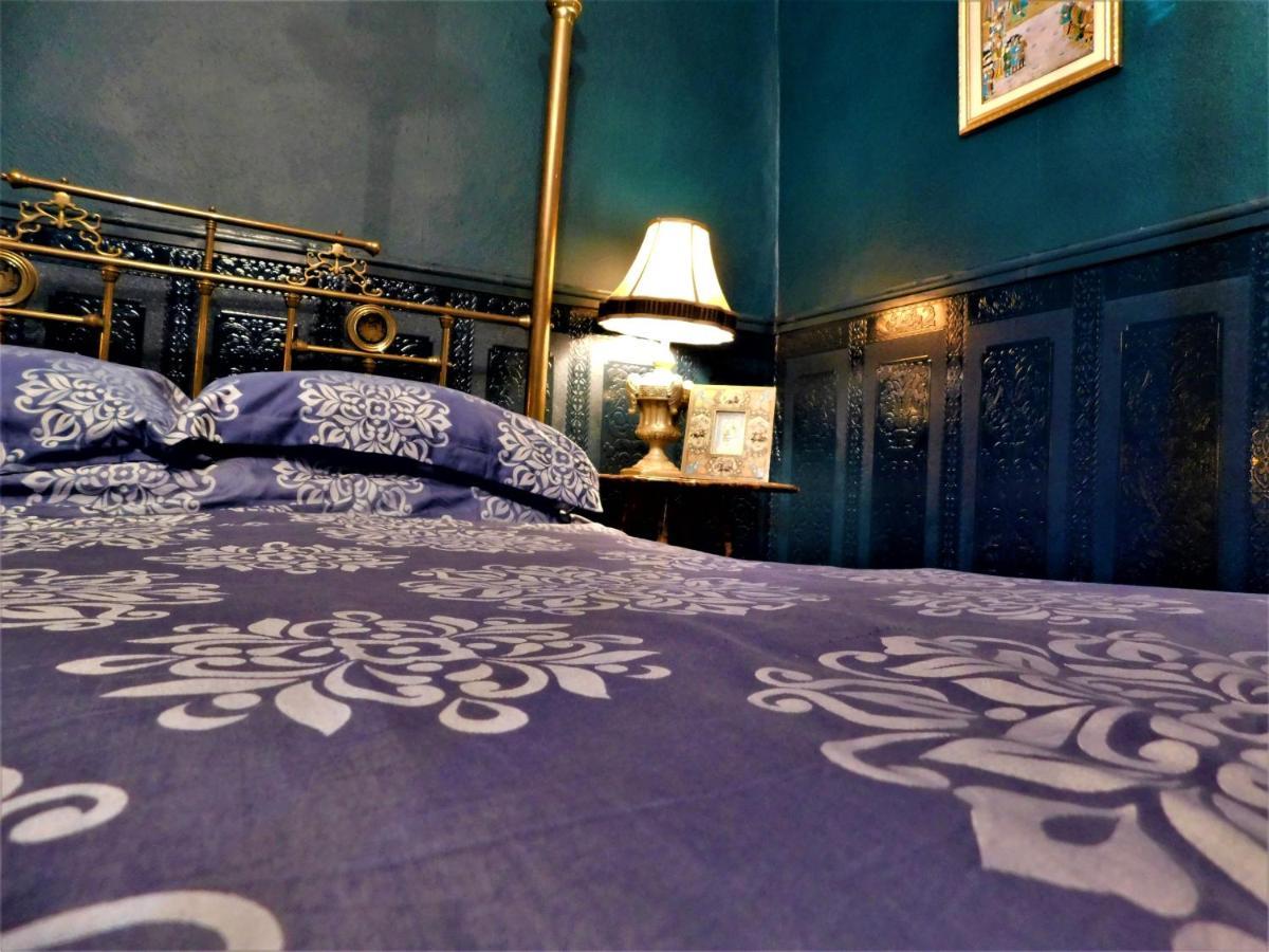 The Bear Bread Bakery B&B, Ensuite Rooms Above The Bakery, Colyton Екстер'єр фото