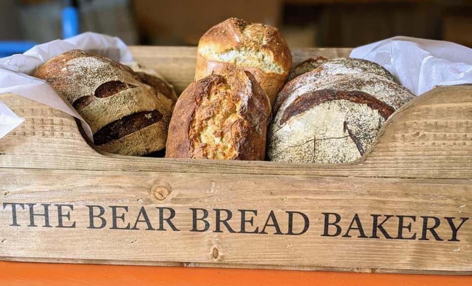 The Bear Bread Bakery B&B, Ensuite Rooms Above The Bakery, Colyton Екстер'єр фото