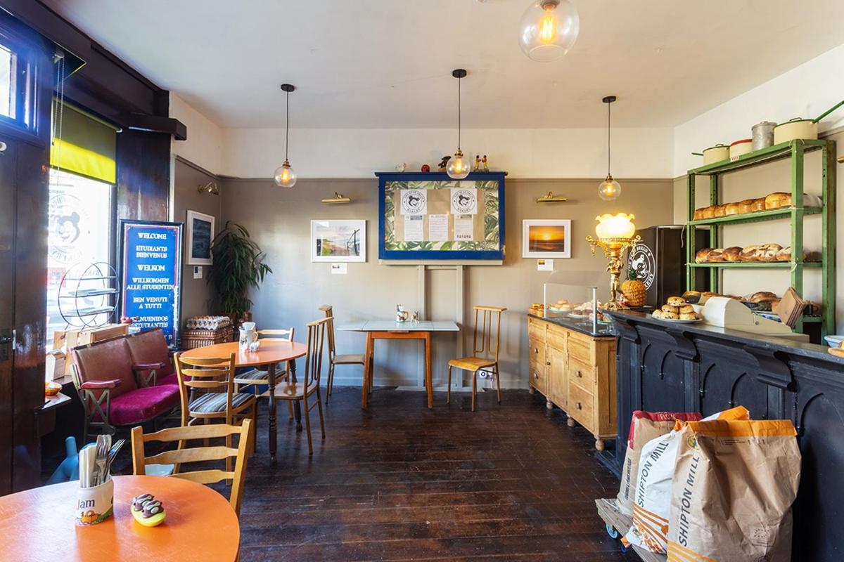 The Bear Bread Bakery B&B, Ensuite Rooms Above The Bakery, Colyton Екстер'єр фото